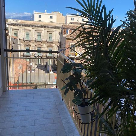 Little Bliss Apartment Catania Bagian luar foto